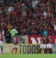 Resultado positivo no Maracanã fez o Flamengo seguir na liderança isolada com 30 pontos ganhos  Foto: Ricardo Moraes / Reuters