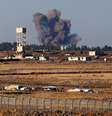Fumaça vista após explosão no lado sírio da fronteira entre Síria e Israel 23/07/2018 REUTERS/Ronen Zvulun  Foto: Reuters