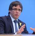 Ex-líder da Catalunha, Carles Puigdemont, em Berlim  Foto: Hannibal Hanschke / Reuters