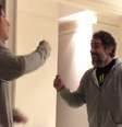 Marcos Mion e o filho Romeo dançando juntos.  Foto: Reprodução de vídeo em postagem do Instagram (2018)/ @marcosmion / Estadão
