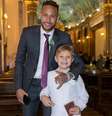 Neymar e o filho, Davi Lucca, esbajaram estilo no casamento da designer Samara Costa com o consultor financeiro Márcio Spinelli, em São Paulo, nesta quinta-feira, 26 de julho de 2018  Foto: Divulgação, Paulo Santos / PurePeople