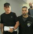 Prefeito de Japeri, Carlos Moraes chega à Cidade da Polícia, no Rio de Janeiro (RJ), após ser preso na manhã desta sexta-feira (27) na Operação Sênones, por suspeita de associação com o tráfico  Foto: JOSE LUCENA/FUTURA PRESS / Estadão Conteúdo