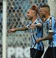 Everton comemora o segundo gol do Grêmio  Foto: Roberto Vinícius / Estadão Conteúdo