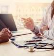 ANS recua e revoga decisão de cobrança de até 40% dos clientes em planos de saúde   Foto: SARINYAPINNGAM / iStock