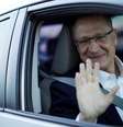 Pré-candidato do PSDB à Presidência, Geraldo Alckmin, acena ao deixar evento em que partidos do blocão anunciaram apoio a ele
26/07/2018 REUTERS/Ueslei Marcelino  Foto: Reuters