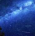O número de estrelas cadentes por hora aumenta durante o pico do fenômeno  Foto: iStock / BBC News Brasil