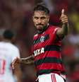 O atacante Paolo Guerrero em campo pelo Flamengo  Foto: Buda Mendes / Getty Images
