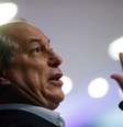 Ciro, em debate em Brasília  Foto: Adriano Machado / Reuters