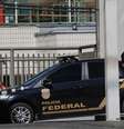 Carro da Polícia Federal em operação  Foto: Sergio Moraes / Reuters