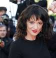 A atriz Asia Argento no Festival de Cannes 
  Foto: Regis Duvignau / Reuters