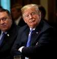 Presidente dos EUA, Donald Trump, e secretário de Estado dos EUA, Mike Pompeo, participam de reunião do gabinete
18/07/2018
REUTERS/Leah Millis  Foto: Reuters