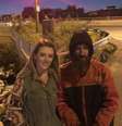 A motorista Kate McClure e o morador de rua Johnny Bobbitt Junior, em 2017   Foto: GoFundMe
