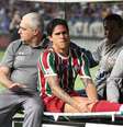 Pedro torceu o joelho direito e preocupa para o Fluminense  Foto: Fernando Moreno / Futura Press / Estadão