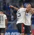 Léo Duarte comemora gol do Flamengo  Foto: Daniel Oliveira / Fotoarena / Estadão Conteúdo