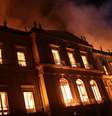 Incêndio consome o Museu Nacional, na Quinta da Boa Vista, Rio de Janeiro  Foto: Ricardo Moraes / Reuters