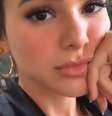Bruna Marquezine mostra colar com as inicias do namorado Neymar  Foto: Instagram @brumarquezine / Reprodução