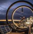 Tirolesa de 105 metros cruza o MSC Seaview, que chega ao Brasil em 2 de dezembro  Foto: MSC Cruzeiros / Divulgação