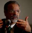 O ministro da Segurança Pública, Raul Jungmann, teve uma reunião com a presidente do Tribunal Superior Eleitoral (TSE), Rosa Weber, nesta terça-feira, 18, para tratar do centro de inteligência em Brasília que vai coordenar ações de segurança no primeiro e segundo turno das eleições em todo o País  Foto: Reuters