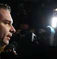 Deputado estadual Flavio Bolsonaro, filho do presidenciável Jair Bolsonaro (PSL), fala com jornalistas em Juiz de Fora 
06/09/2018
REUTERS/Ricardo Moraes  Foto: Reuters