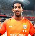 Gil defende o Shandong Luneng, da China  Foto: Divulgação/Shandong Luneng / Estadão