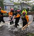 Equipes de resgate trabalham após passagem de furacão Florence em River Bend, Carolina do Norte 14/9/2018 REUTERS    Foto: Reuters