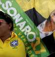 Simpatizante do presidenciável do PSL, Jair Bolsonaro, participa de comício 
15/09/2018
REUTERS/Bruno Kelly  Foto: Reuters