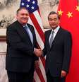 Secretário de Estado dos EUA, Mike Pompeo, e ministro de Relações Exteriores da China, Wang Li 08/10/2018 Andy Wong/Pool via Reuters  Foto: Reuters