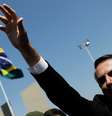 O time econômico que está estruturando as propostas para um eventual governo de Jair Bolsonaro (PSL) segue vendo a reforma da Previdência como prioritária e quer aproveitar a proposta sobre o tema que está estacionada no Congresso  Foto: Nacho Doce / Reuters