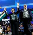 João Doria, Ana Amélia e Geraldo Alckmin em convenção do PSDB em agosto; para cientista político, grupo de Doria conduz partido no sentido contrário à autocrítica  Foto: Reuters / BBC News Brasil