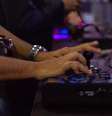 Os jogos de fliperama são atrativos nostálgicos para os gamers que visitam a BGS   Foto: Saymon Sampaio / Futura Press