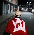 Simpatizante do PT em Fortaleza
07/10/2018 REUTERS/Amanda Perobelli  Foto: Reuters