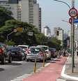 Carros transitam na rua da Consolação, na região central de São Paulo  Foto: Marivaldo Oliveira/Código 19 / Estadão