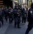 Policiais investigam pacote suspeito na CNN em Nova York
 24/10/2018   REUTERS/Shannon Stapleton   Foto: Reuters
