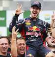 Vettel comemora o tricampeonato em Interlagos  Foto: Red Bull Content Pool