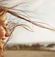 Tenha pensamentos positivos para atrair alegria e positividade na sua vida  Foto: iStock