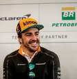 Alonso descontraído na entrevista  Foto: Beto Issa / GP do Brasil F1 2018
