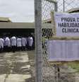 Médicos que se formaram no exterior fazem a segunda etapa do Revalida  Foto: Fabio Rodrigues Pozzebom / Agência Brasil