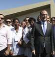 Nesta imagem de 2016, o então ministro da Saúde Ricardo Barros recebe médicos do Mais Médicos  Foto: Agência Brasil / BBC News Brasil