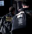 Agentes da PF durante operação em São Paulo  Foto: Leonardo Benassatto / Reuters