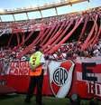 Estádio Monumental de Núñez no dia em que seria realizada a partida de volta da final da Libertadores, adiada após o ataque ao ônibus do Boca Juniors  Foto: Agustin Marcarian / Reuters