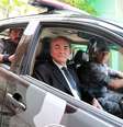O ex-secretário de Segurança Pública de SP, Antonio Ferreira Pinto, acompanhado de policiais militares  Foto: Nilton Fukuda / Estadão