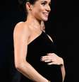 Meghan Markle, grávida, aparece de surpresa em prêmio de moda britânico nesta segunda-feira, dia 10 de dezembro de 2018  Foto: Getty Images / PurePeople
