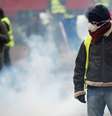 Protesto reuniu manifestantes vestidos com coletes amarelos em Paris  Foto: Gonzalo Fuentes / Reuters
