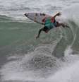 O surfista Gabriel Medina, durante sua bateria na etapa do O´NEILL SP PRIME MARESIAS BEACH, na Praia de Maresias, litoral Norte de São Paulo.  Foto: MÁRCIO FERNANDES DE OLIVEIRA / Estadão Conteúdo