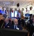 Operadores trabalham na New York Stock Exchange (NYSE) em Nova York
21/12/2018
REUTERS/Bryan R Smith  Foto: Reuters