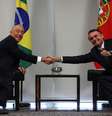 Presidente Jair Bolsonaro cumprimenta presidente de Portugal, Marcelo Rebelo de Sousa
02/01/2019
REUTERS/Ricardo Moraes  Foto: Reuters