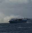 Navio Sincerity Ace pegou fogo no Pacífico durante viagem entre o Japão e o Havaí  Foto: GCapitain / Twitter / Reprodução