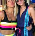Bruna Marquezine ganha selinho de Giovanna Ewbank em live no Youtube e agita fãs  Foto: Divulgação, GNT / PurePeople