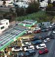 Mexicanos fazem filas demoradas em postos de gasolina  Foto: AFP/Getty / BBC News Brasil