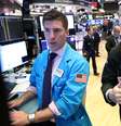 Operadores na bolsa de valores de Nova York
28/01/2019 REUTERS/Brendan McDermid  Foto: Reuters